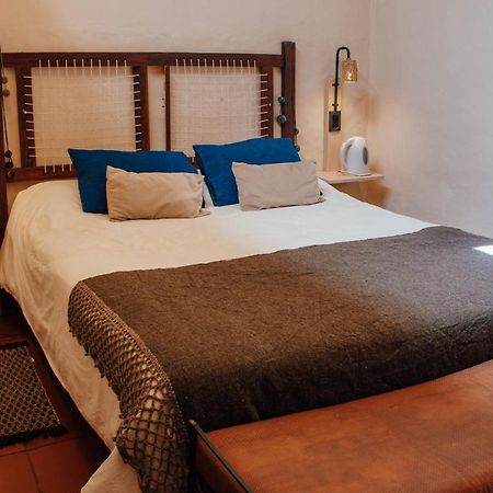 Casa De La Flia. Sanchez Bed and Breakfast Humahuaca Buitenkant foto