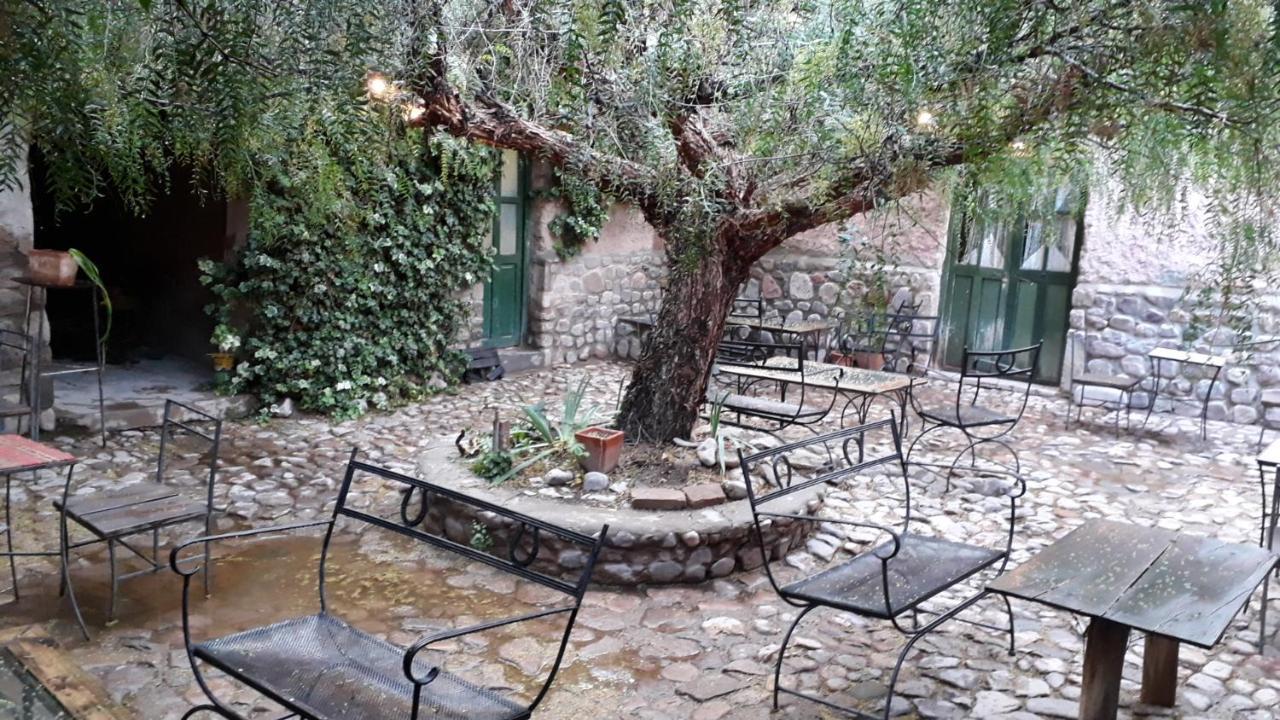 Casa De La Flia. Sanchez Bed and Breakfast Humahuaca Buitenkant foto