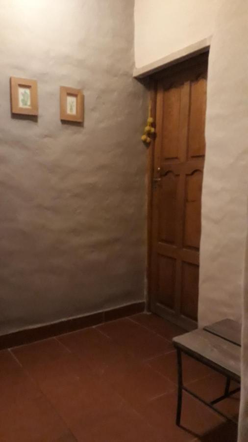 Casa De La Flia. Sanchez Bed and Breakfast Humahuaca Buitenkant foto